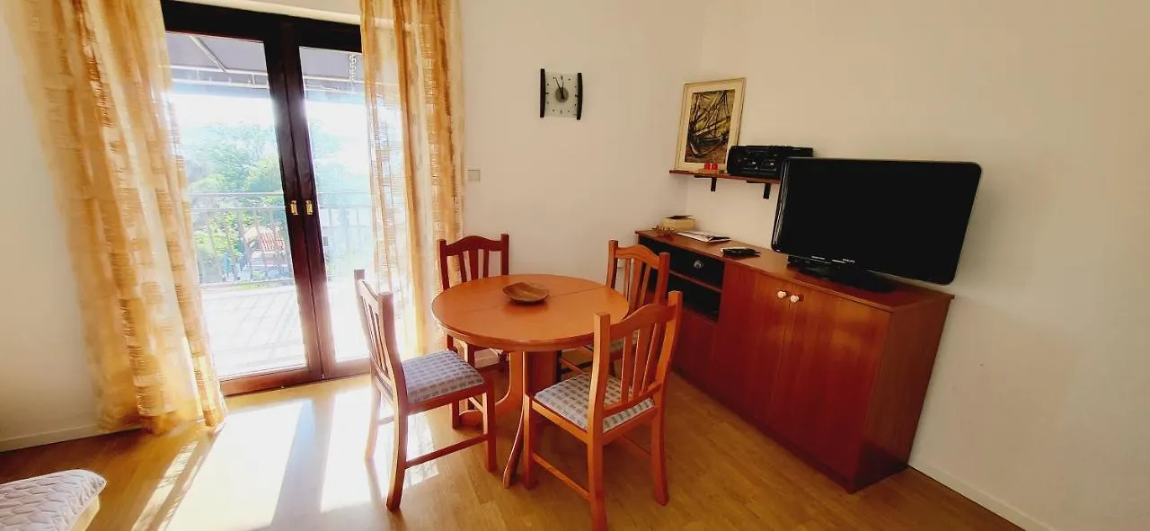 Apartments Italo By El-Pi Tours Njivice Κροατία