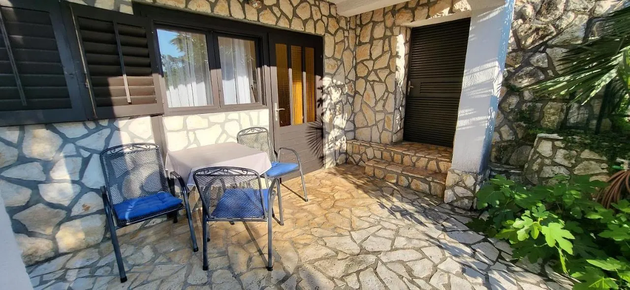 Apartments Italo By El-Pi Tours Njivice 0*,  Croatia